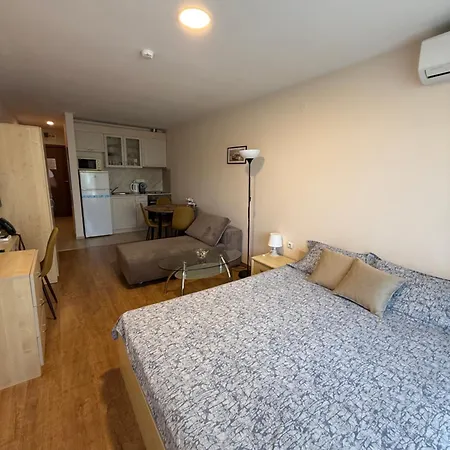 Appartement болгария первая линия 4 звезды со своим аквапарком бассейнами стоянкой Premier *
